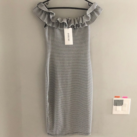 ZARA TRF Off The Shoulder Ruffle Body Con - Picture 2 of 3